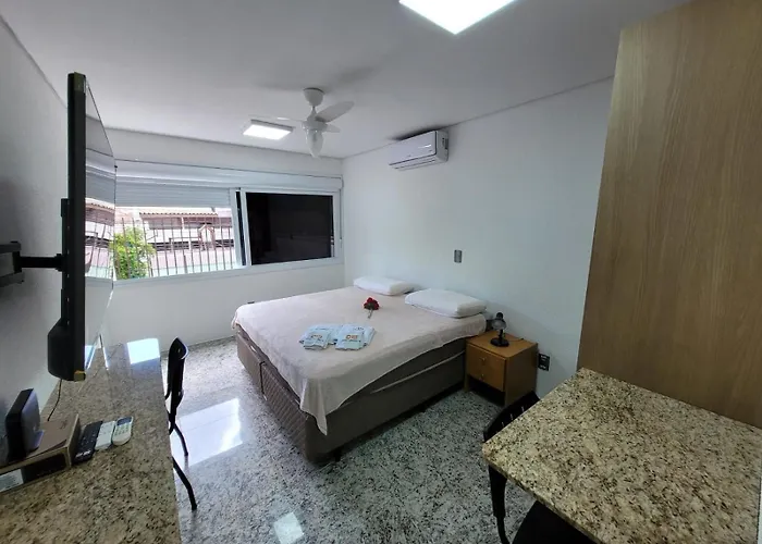 Flats Completos E Aconchegantes A Menos De 1 Quadra Do Hospital De Clinicas De Apartamento Porto Alegre