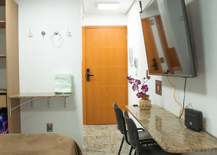 Flats Completos E Aconchegantes A Menos De 1 Quadra Do Hospital De Clinicas De Porto Alegre